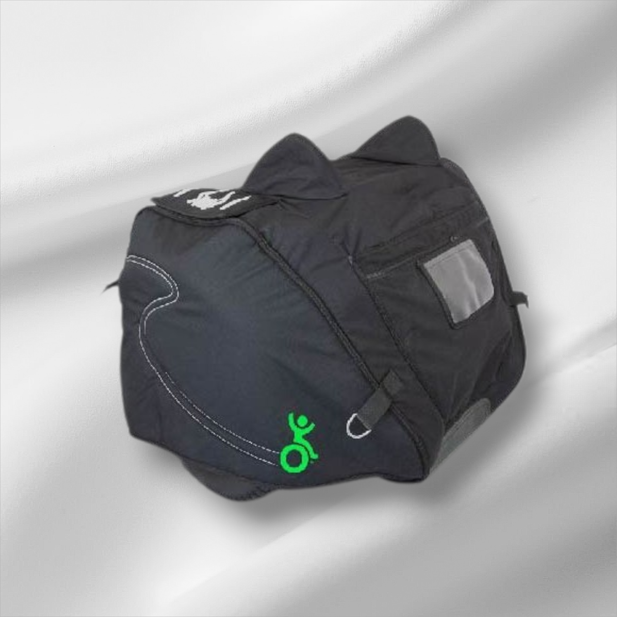 Omeo Travel Bag